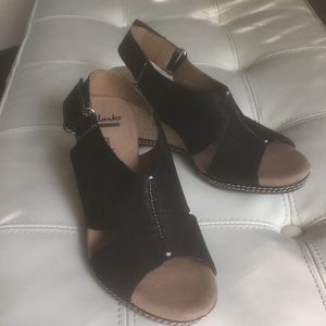 Clarks Womens’ Helio Float Wedge Sandal